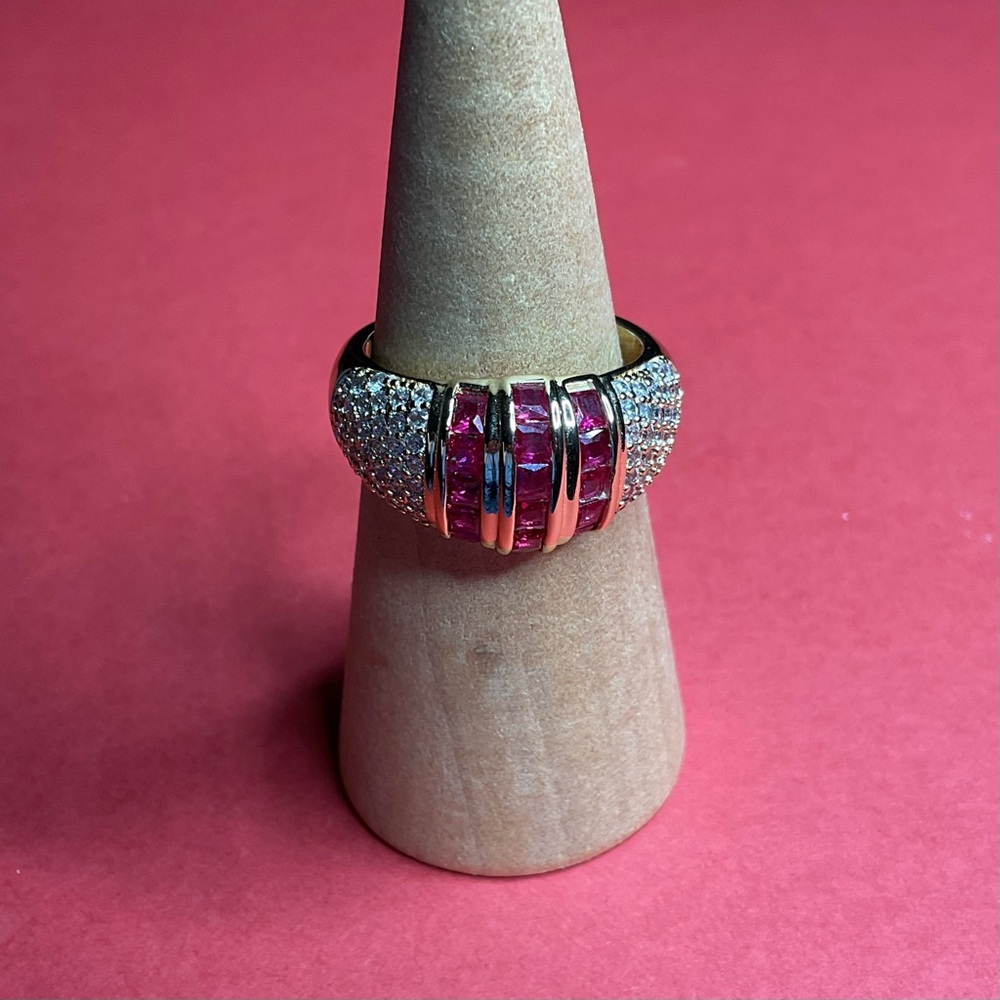 Bomb Party RG29256 “Three Heartfelt Wonders” LC Ruby/CZ GoldPlating Sz9 Ring NWT